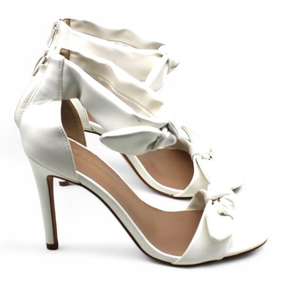 BCBGENERATION Womens White Ankle Strap Padded Bow Accent Jessa Round Toe Stilett - Picture 5 of 8